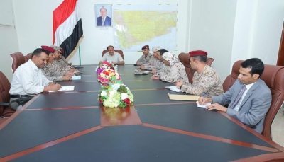 مأرب: نائب الرئيس يلتقي عدداً من قادة الجيش والتحالف ويشدد على مضاعفة الجهود