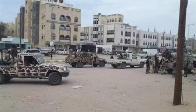 نشر اعترافات المتهمين.. الأمن يتهم ضابطاً إماراتياً بإدارة خلية اغتيالات في شبوة