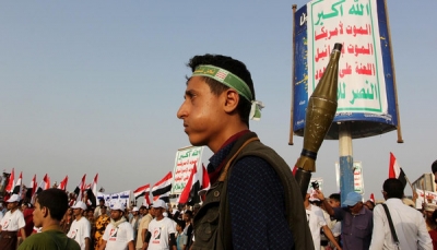 وهما صائمان.. مسلح حوثي يقتل والديه المُسنّيَن في محافظة المحويت 