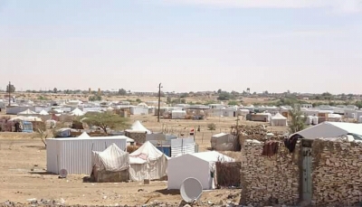 "النازحون معرضون للخطر".. الحكومة تدعو مجلس الأمن لعقد اجتماع طارئ لمناقشة هجوم الحوثيين على مأرب