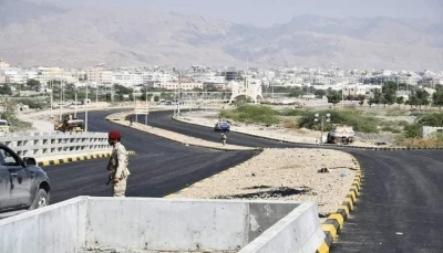 حضرموت: افتتاح ووضع حجر الأساس لعدد من مشاريع الطرقات بالمكلا