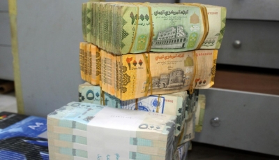 تقرير أممي: الريال اليمني فقد ربع قيمته خلال عام في مناطق سيطرة الحكومة الشرعية