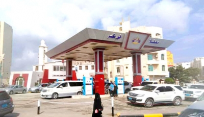 الحكومة تدعو لتوفير المشتقات النفطية تماشيًا مع تحسن قيمة العملة
