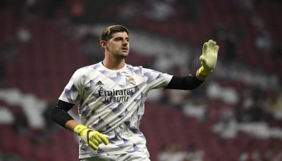 ريال مدريد يواجه برشلونة في الكلاسيكو بدون كورتوا