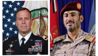 اليمن.. الفريق بن عزيز يناقش مع قائد القيادة المركزية الأمريكية جهود مكافحة الإرهاب