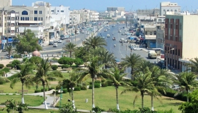 الحديدة.. نجل قيادي حوثي يختطف 4 وجاهات محلية لتمرير عملية نهب أراضي
